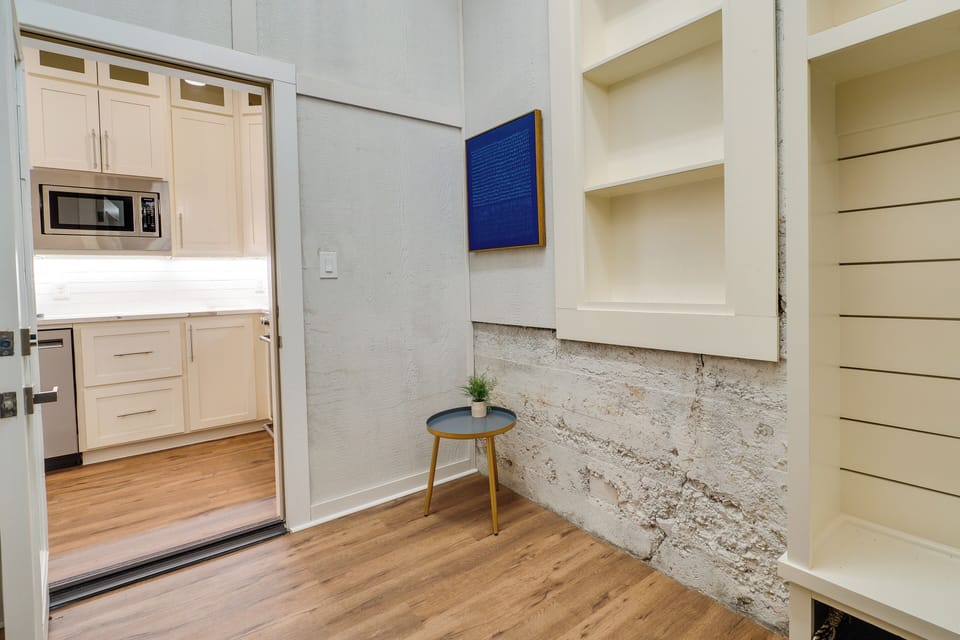 Apartment (1 Bedroom) | Interior
