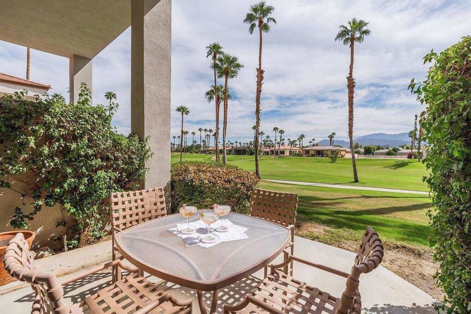 Enjoy a cup of coffee in the morning or a glass of wine in the evening with these incredible views!