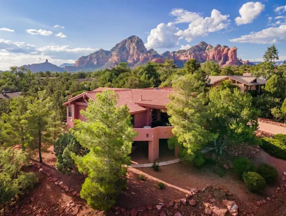 House is surrounded by beautiful Sedona Red Rocks!