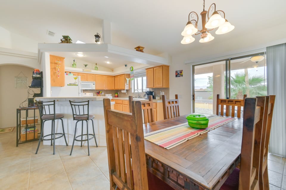 Dining Room | Fully Equipped Kitchen