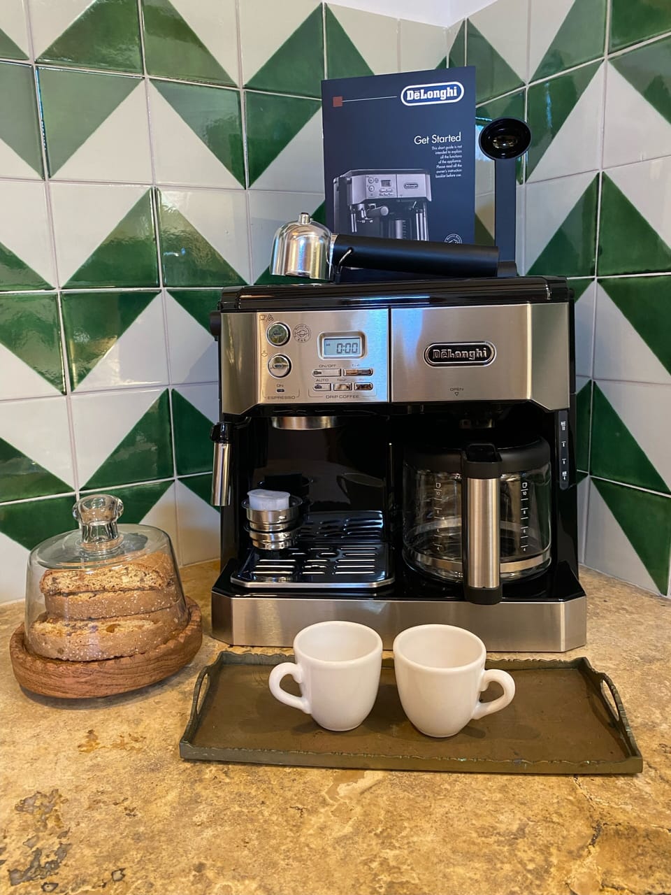 DeLonghi espresso & cappuccini machine!