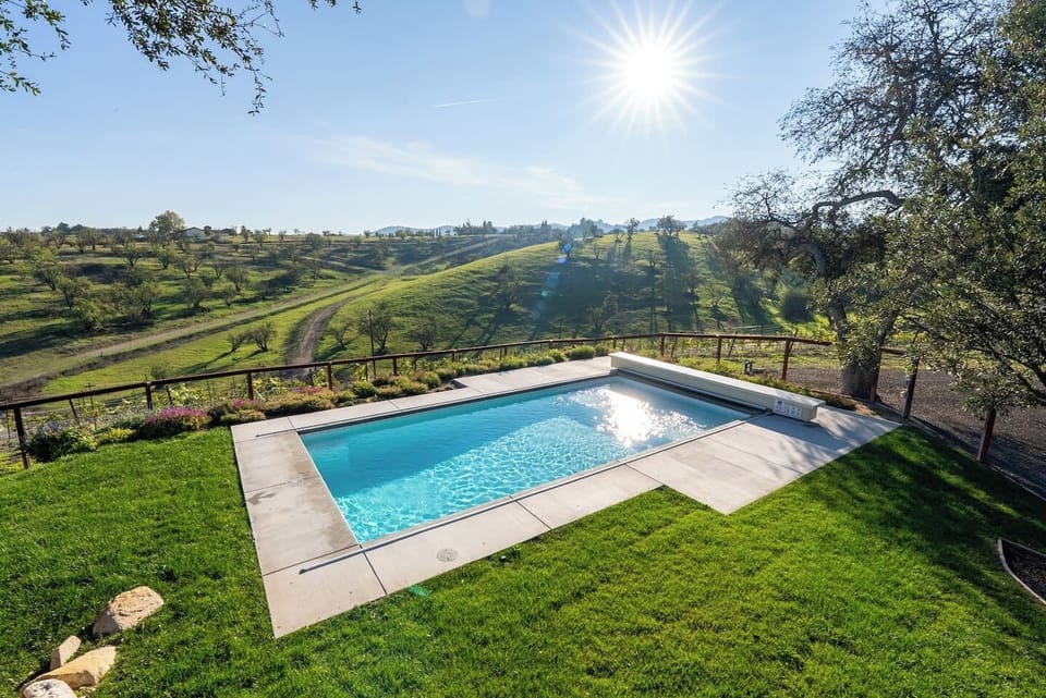 550 Villa Lots Rd in Paso Robles