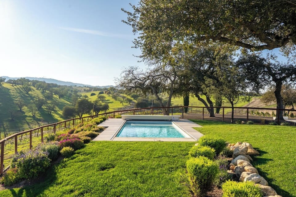 www.pasoroblesstay.com