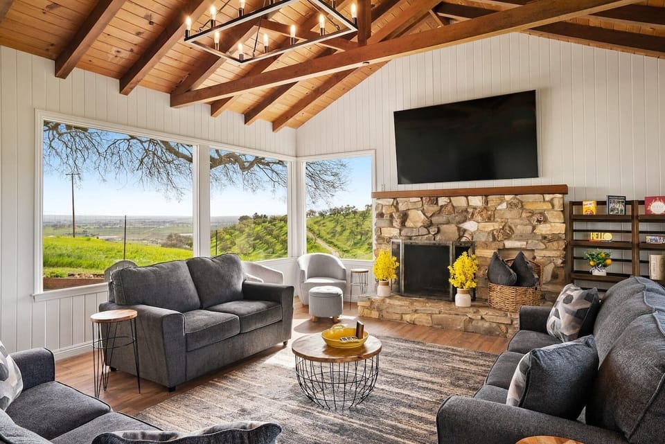 Paso Robles Stay Living Room