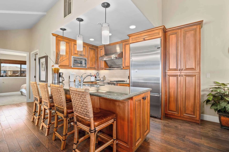 Kitchen and Bar Seating 