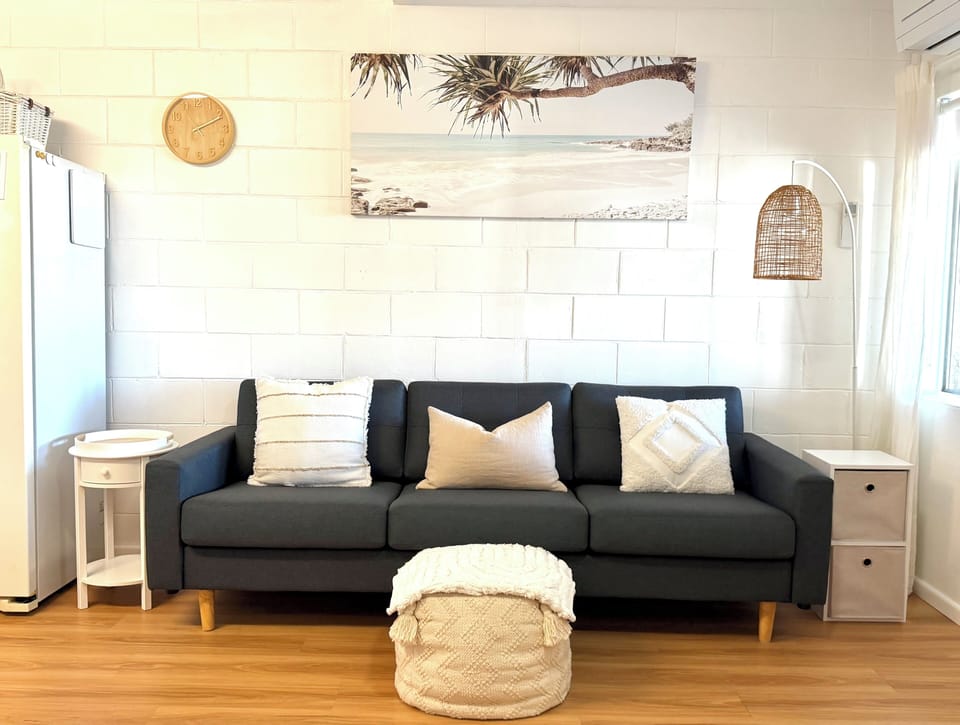 Living room lounge, can be used as a single sofa bed
