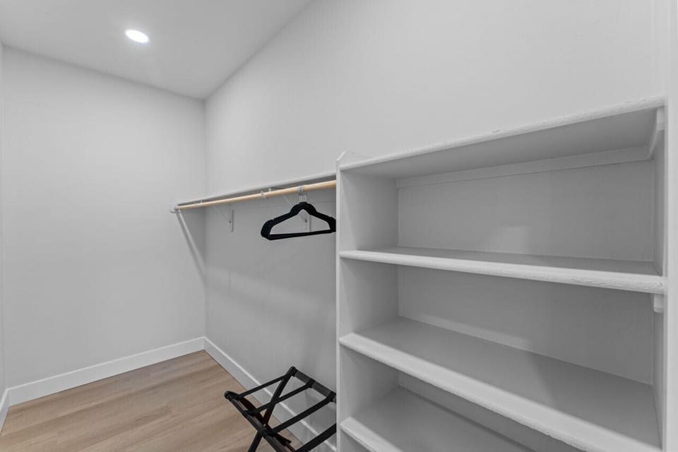 Walk In Closet
