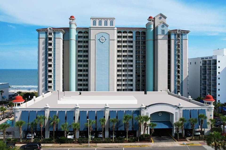 Waterside Paradise Suite with Views 3rd Floor Apartment in Myrtle Beach
