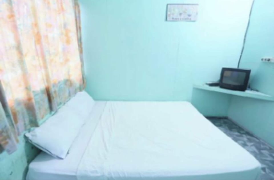 Basic Double Room | Bed sheets