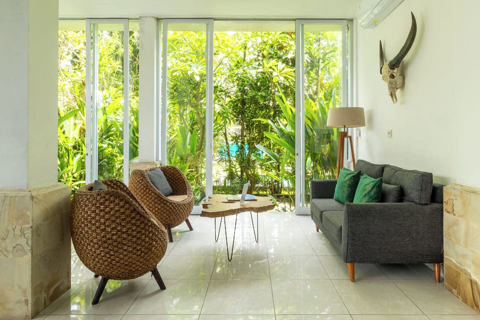 Villa | Living room | 24-inch Smart TV with cable channels