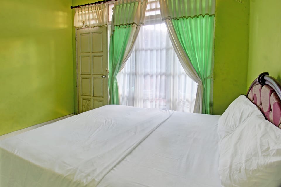 Deluxe Double Room | WiFi (free), bed sheets