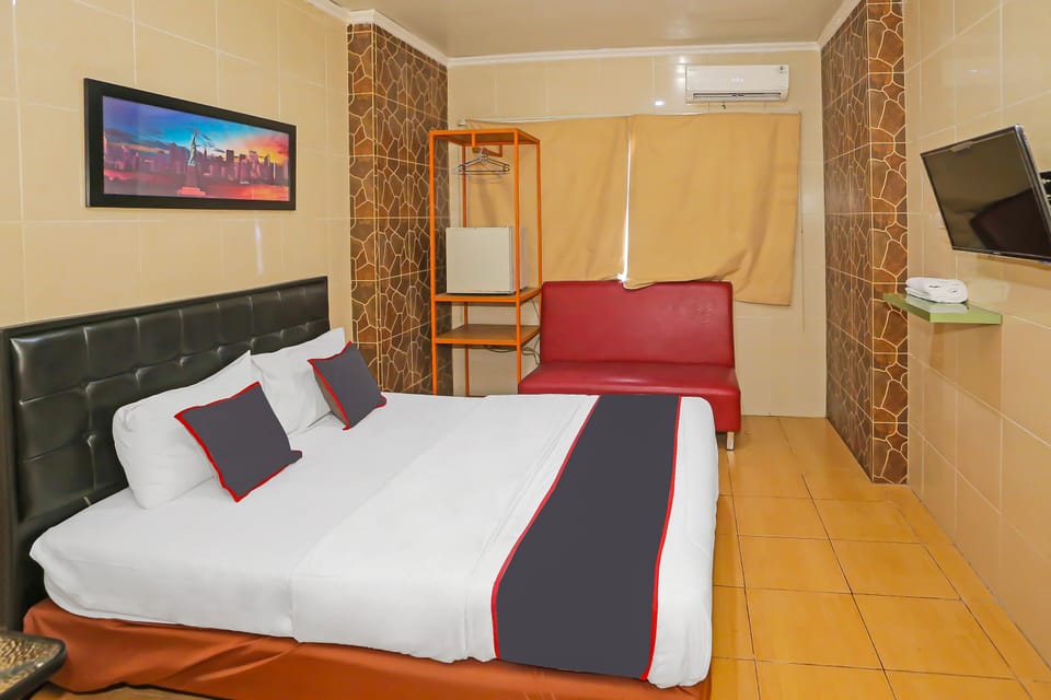 Executive Double Room | Free WiFi, bed sheets