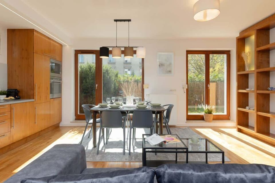 Dining table in the living room. 