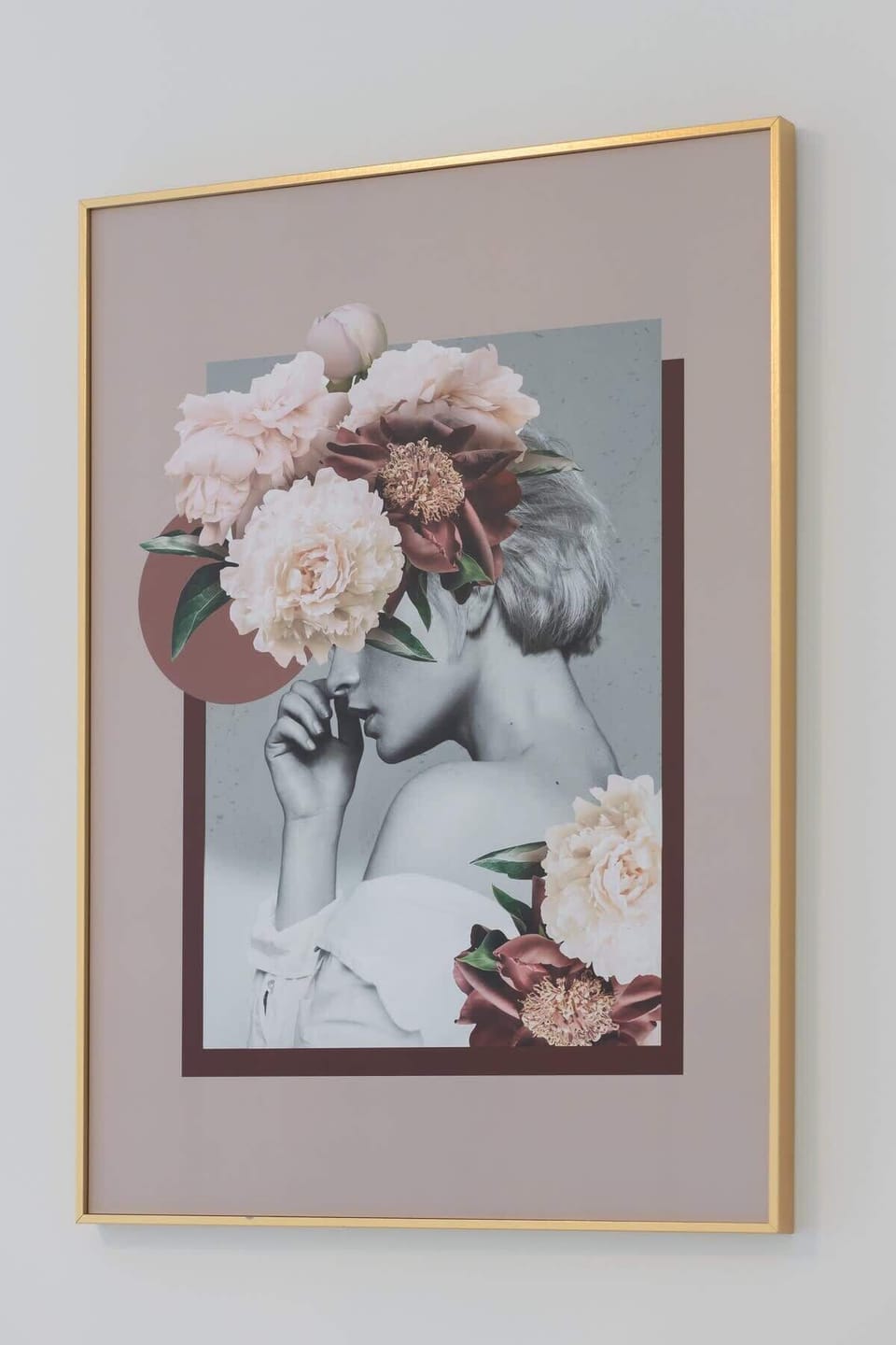 Stylish accessories in the apartment. 