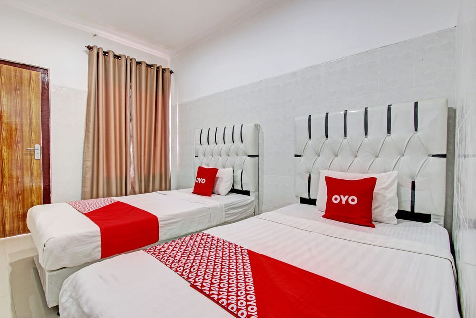 Standard Twin Room | Free WiFi, bed sheets