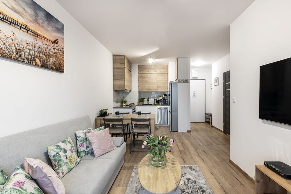 Comfort Apartment | 1 bedroom, hypo-allergenic bedding, iron/ironing board, free WiFi