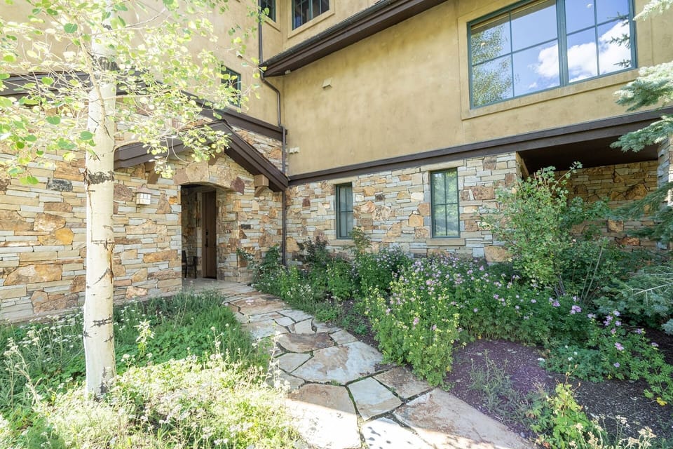 Townhome, 3 Bedrooms | Property grounds