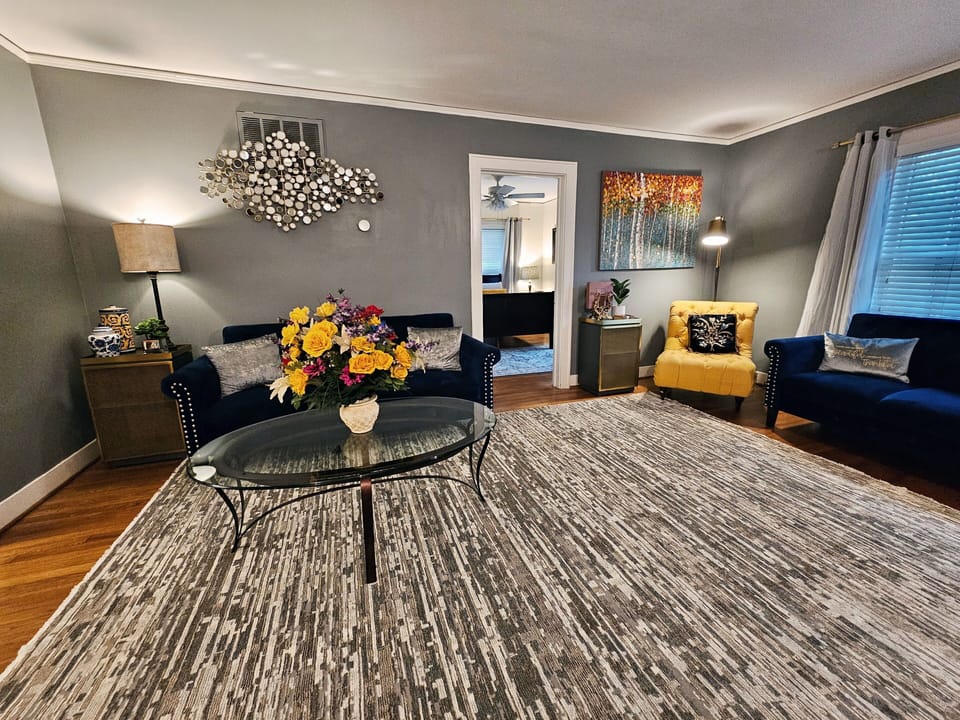 Elegant Living room