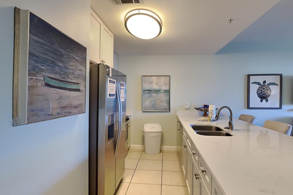 Condo, Multiple Beds, Balcony, Beach View | Private kitchen | Fridge, microwave, oven, stovetop
