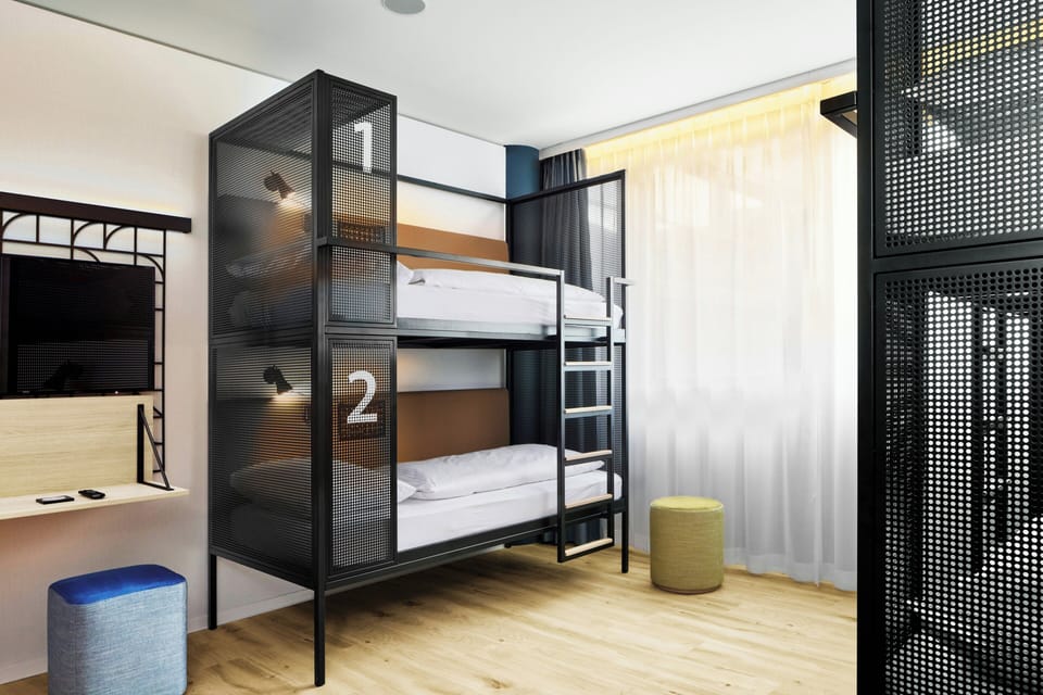 Standard Quadruple Room, 1 Bedroom (Multi-bed room) | Hypo-allergenic bedding available, WiFi (free), bed sheets