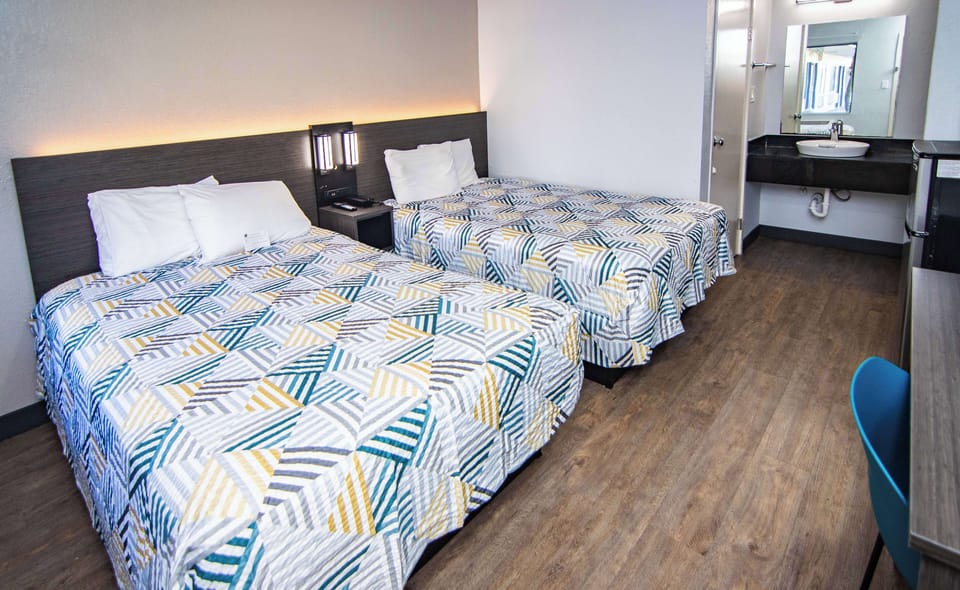 Free WiFi, bed sheets