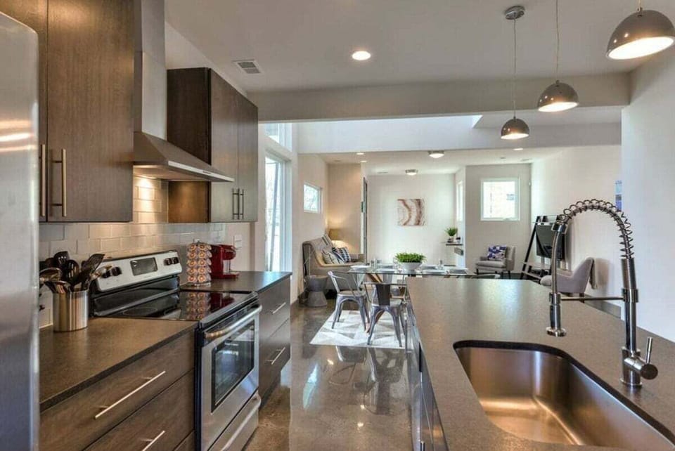 Kitchen area