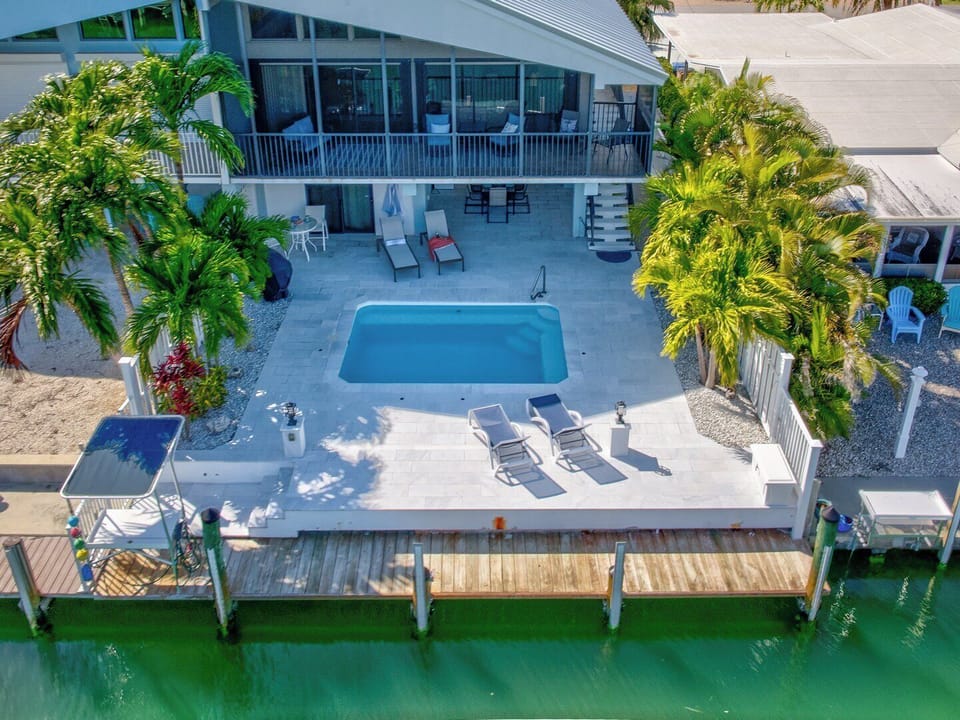 Back exterior aerial view 1