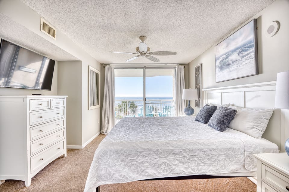 King Bedroom with Balcony Ocean Front View 