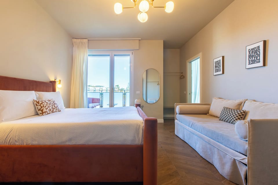 Comfort Room | Desk, free WiFi, bed sheets