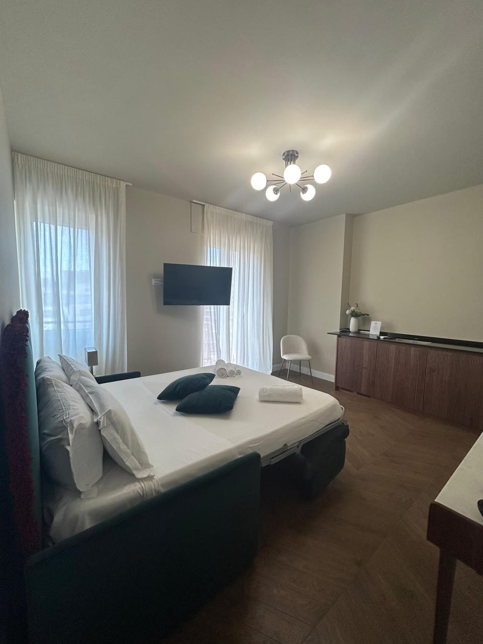 Economy Room | Desk, free WiFi, bed sheets