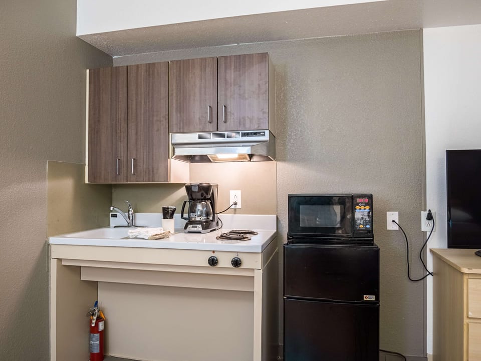 Fridge, microwave, coffee/tea maker