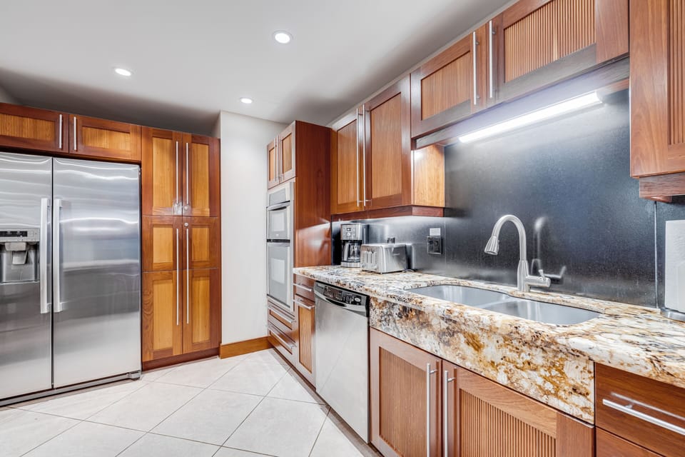 Condo, 2 Bedrooms | Private kitchen | Coffee/tea maker, fridge, oven, toaster
