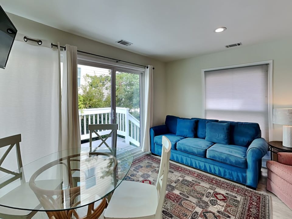 Open Living & Dining Area
