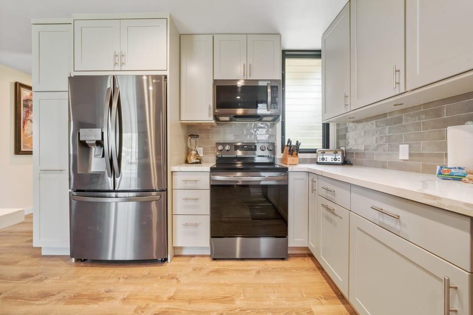 Condo, 2 Bedrooms | Private kitchen | Coffee/tea maker, fridge, oven, toaster