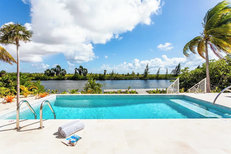 Private pool with large sun deck.