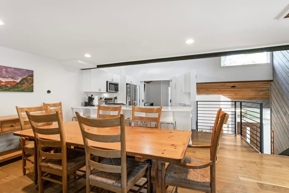 Condo, 3 Bedrooms | Dining
