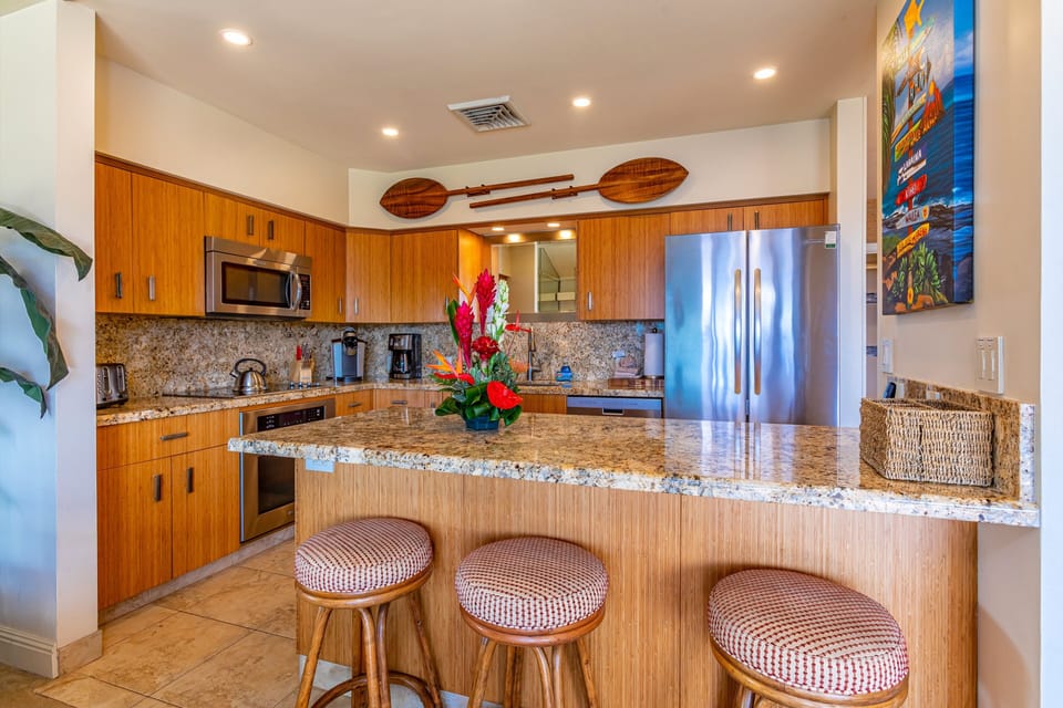 Condo, 3 Bedrooms | Private kitchen | Coffee/tea maker, fridge, oven, toaster