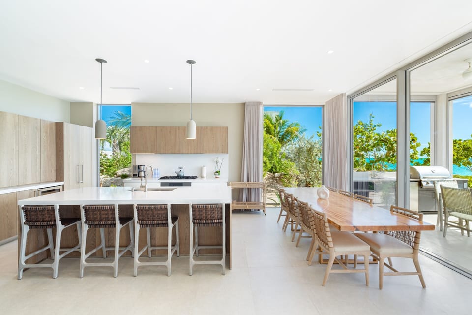 Premium Villa, 5 Bedrooms (O10 Ocean Estate Reef, Inc GH) | In-room dining