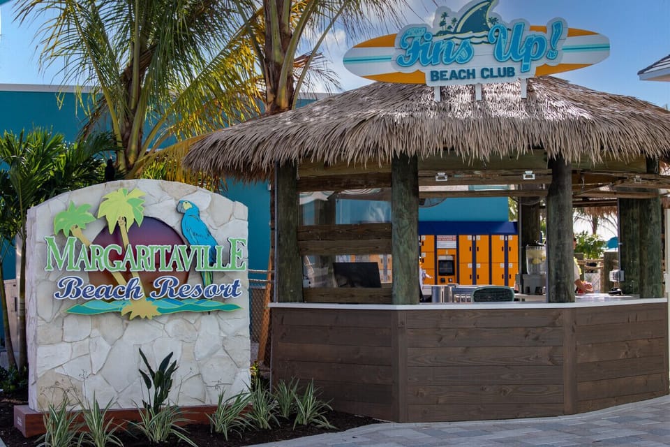 Just a short walk to Margaritaville and Times Square—restaurants, live music, and island vibes right at your fingertips 🌴🍹