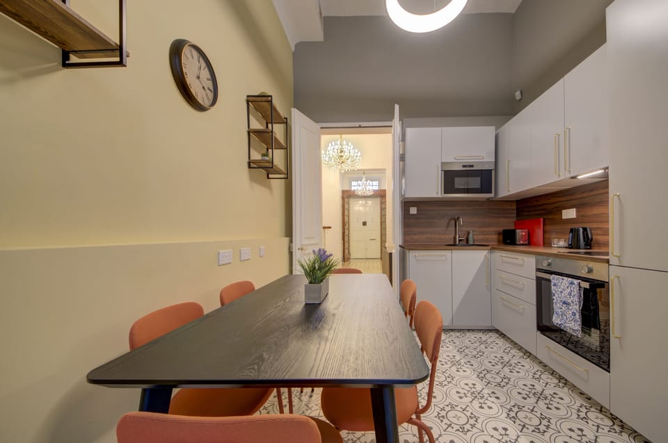Main kitchen