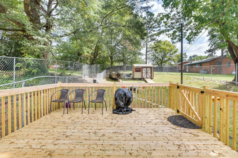 Furnished Deck | Electric Grill
