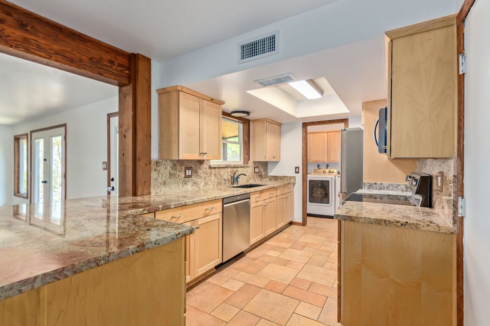 Full Kitchen