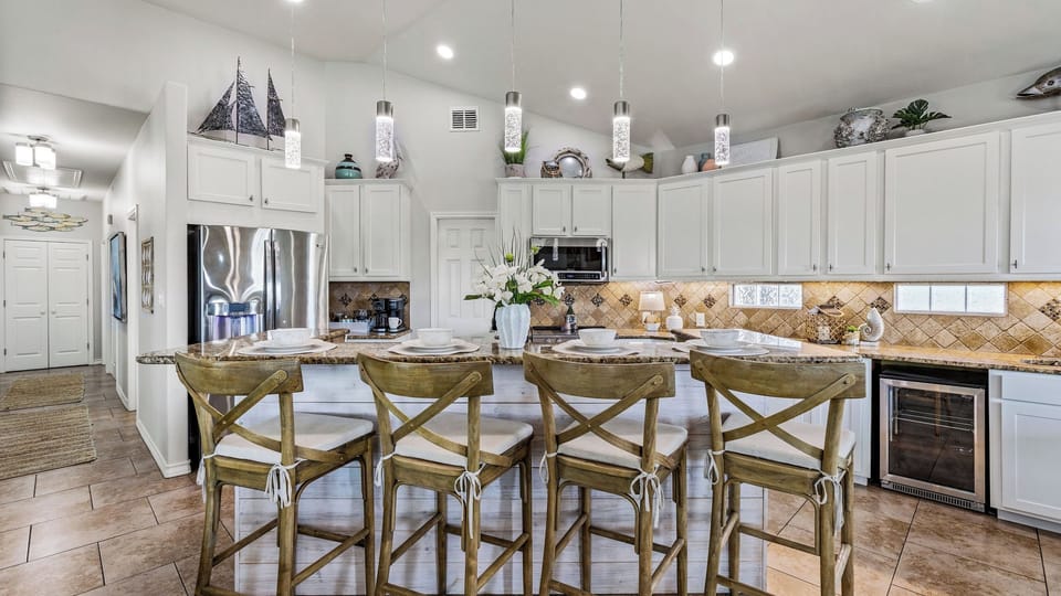 House (4 Bedrooms) | Interior