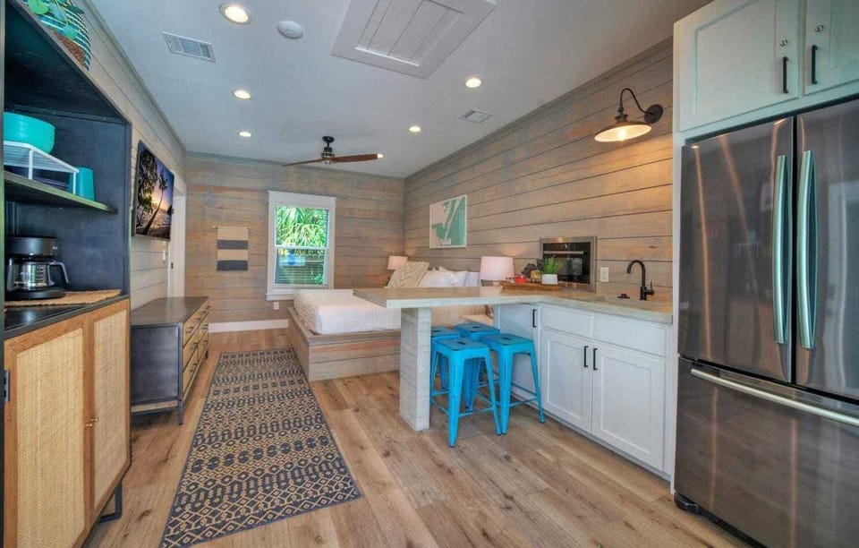 House (6 Bedrooms) | Interior