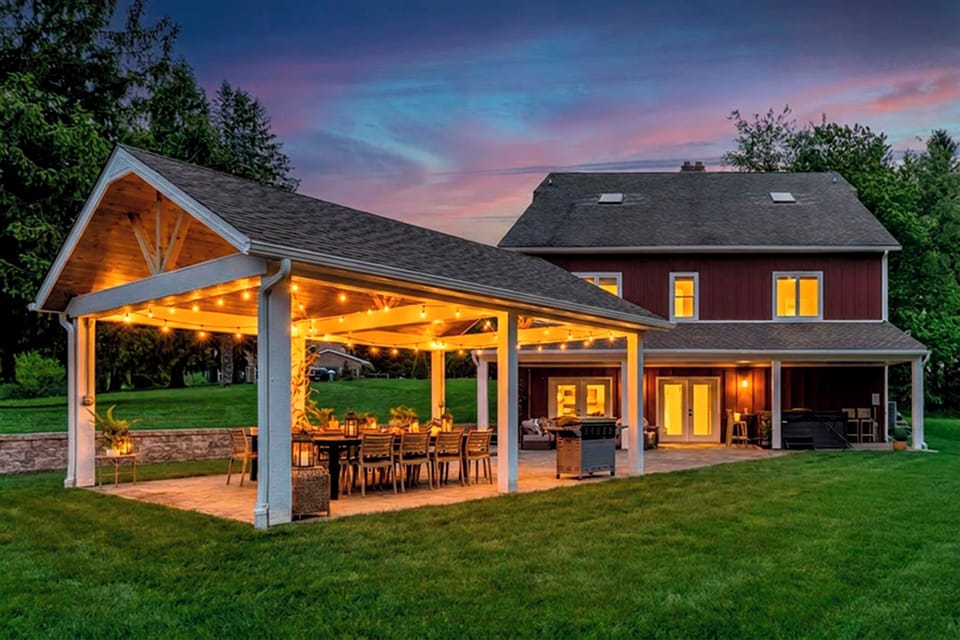 ✨ Gather under the pavilion and enjoy unforgettable evenings in this stunning outdoor space, complete with covered dining, spacious lounge areas, and room for everyone to relax.