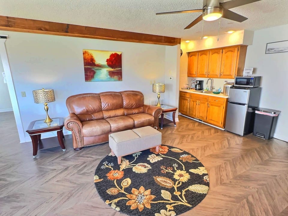Living Room - Kitchenette with coffee, Microwave, Fridge, and Ice Machine