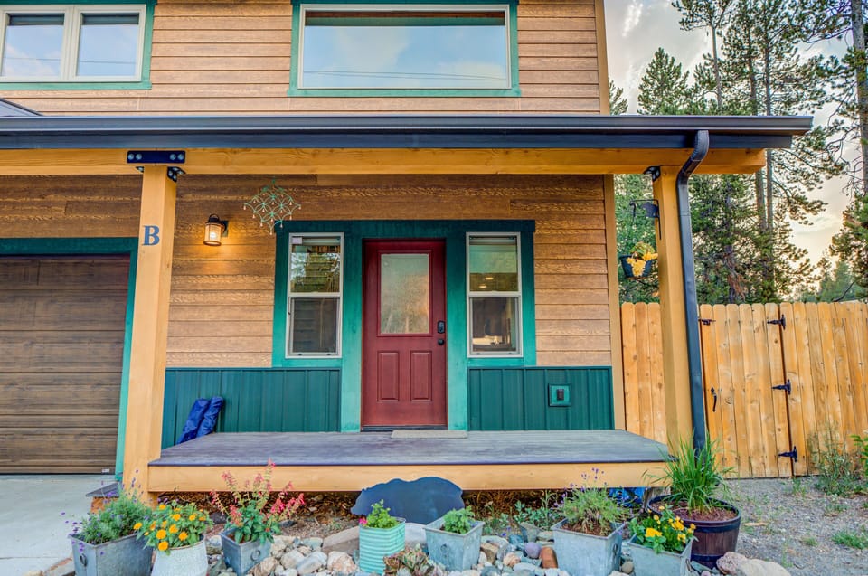 Front porch of Barns on Boundary B