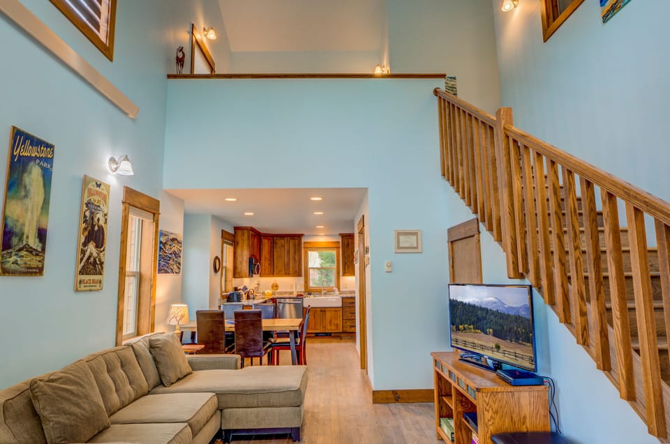 Interior view of Barnes on Boundary A