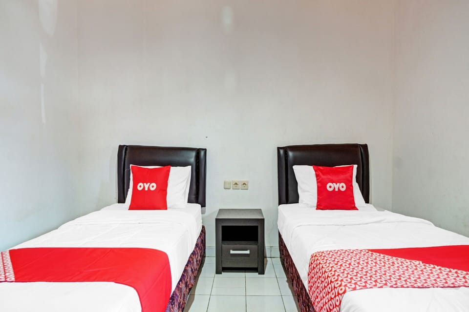 Standard Double Room | Desk, free WiFi, bed sheets