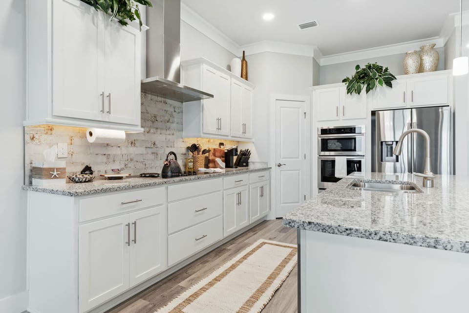 Kitchen: 2nd Floor